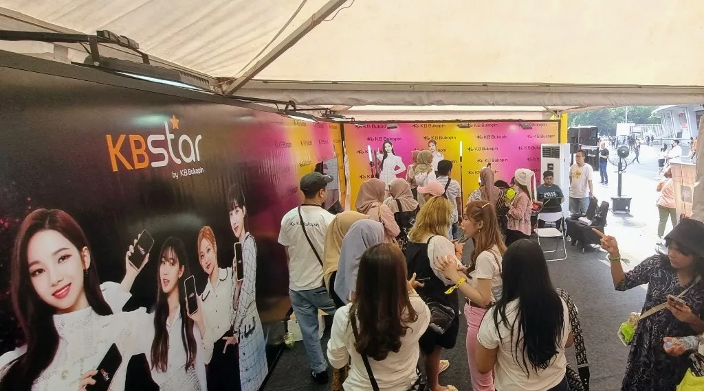 Di Konser SMTOWN, KB Bukopin Berhasil Akuisisi Nasabah Baru Lewat Mobile Banking KBstar