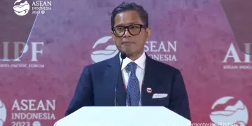 Wamenlu Tegaskan Pentingnya Konektivitas ASEAN Kembangkan Ekosistem Kendaraan Listrik