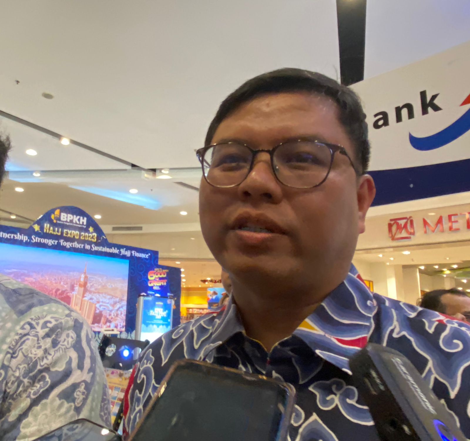 Direktur Utama Bank Mualamat