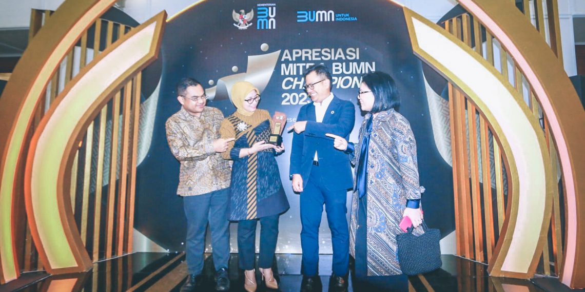 Konsisten Dorong Pertumbuhan Ekonomi, Bank Mandiri Jadi Mitra Kreditur/ Investor Terbaik Kementerian BUMN