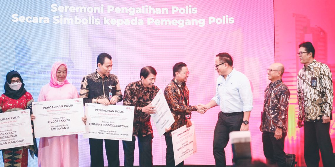 Seremoni Pengalihan Polis dan Pengumuman Berakhirnya Restrukturisasi Jiwasraya