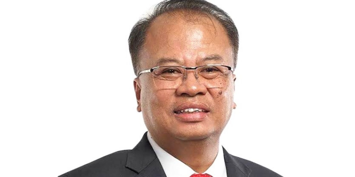 Ahmad Hidayat Mantan Komisioner OJK Ditunjuk jadi Komisaris Bank DBS