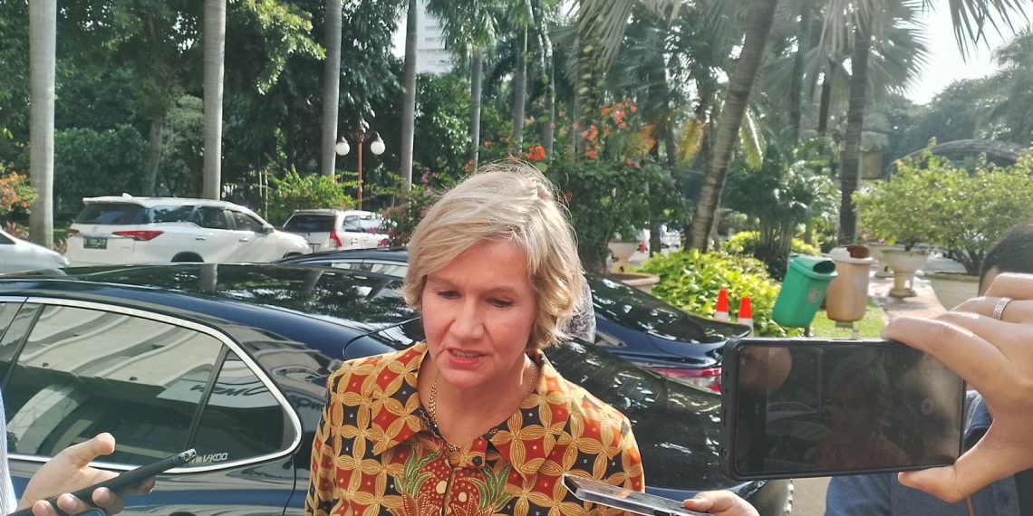 Bank Dunia Makan Siang Gratis