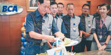 Rayakan HUT ke-67, BCA Produksi Seragam Berbahan Daur Ulang untuk 25.000 Lebih Karyawan