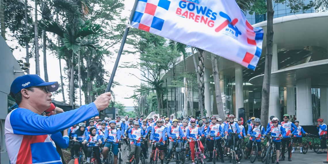Gowes Bareng Dalam Rangka HUT Ke74 BTN