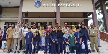 Begini Cara J Trust Bank Salurkan Bantuan Sosial Bagi Warga di Kepulauan Seribu