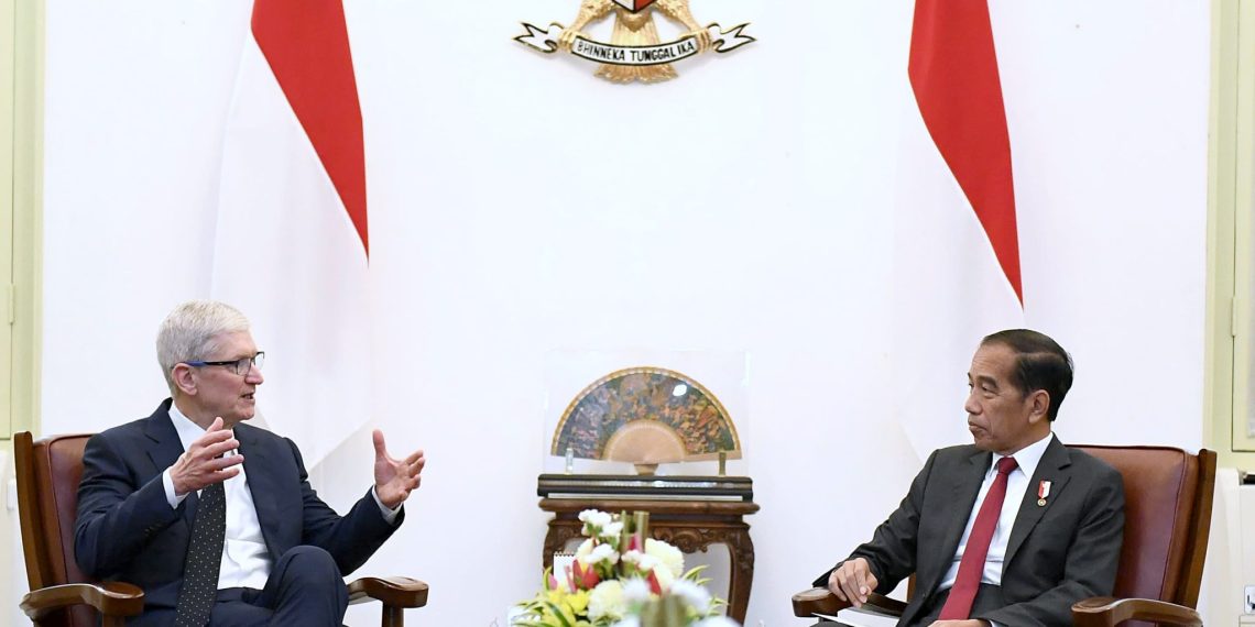 Bertemu Jokowi, Bos Apple Buka Peluang Bangun Pabrik Manufaktur di RI