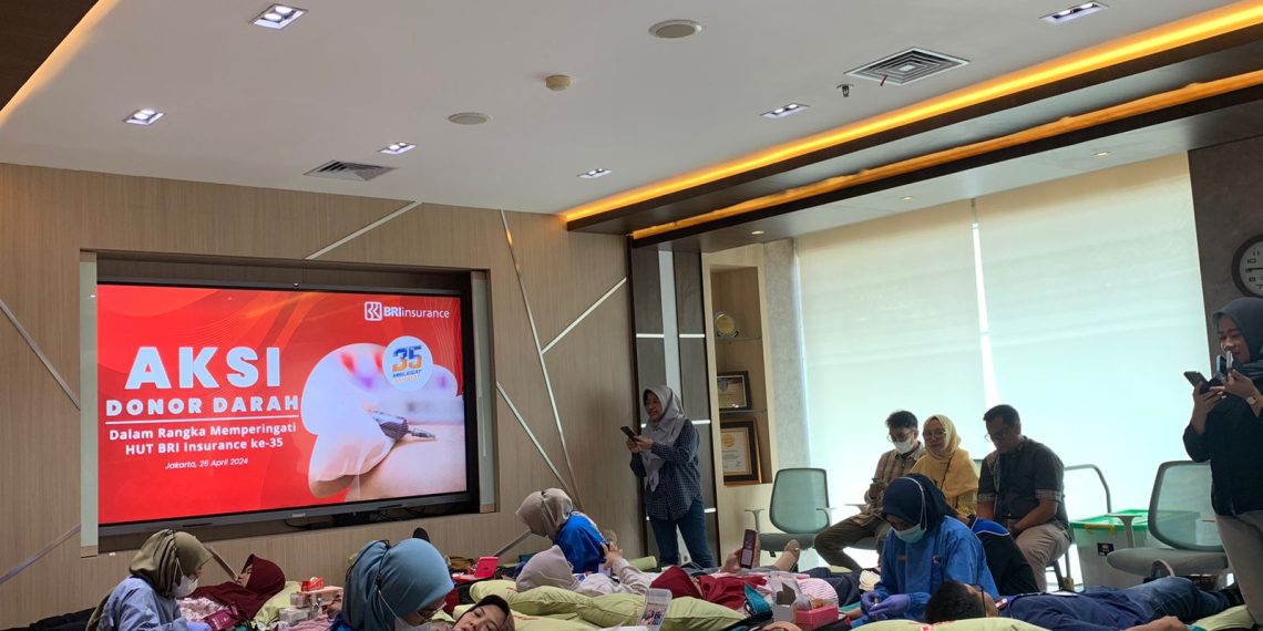 Rayakan HUT ke-35, BRI Insurance Gelar Aksi Donor Darah