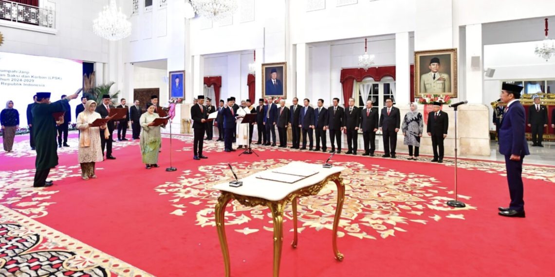 Jokowi Lantik Tujuh Anggota LPSK Periode 2024-2029, Berikut Daftar Namanya