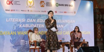 Di Depan 500 Pelaku UMKM Wanita Tabanan, OJK Ingatkan Hati-hati Bermain Medsos