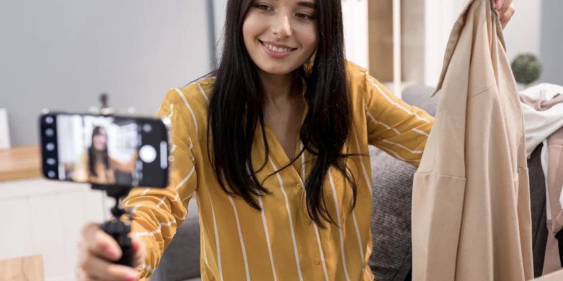 Survei Ipsos Ungkap Alasan Shopee Live Dominasi Platform Live Streaming E-commerce