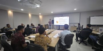 pelatihan literasi dan inklusi keuangan yang ditujukan kepada lebih dari 30 Industri Kecil Menengah (“IKM”) di wilayah Jabodetabek dan Bandung.