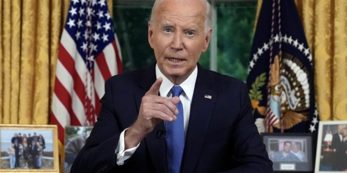 Presiden Joe Biden berpidato dari Ruang Oval Gedung Putih di Washington, 24 Juli 2024, tentang keputusannya untuk mundur dari pencalonannya kembali sebagai presiden dari Partai Demokrat.