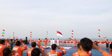 Bertempat di tengah Laut Jawa tidak menyurutkan semangat pekerja PHE ONWJ untuk melaksanakan upacara peringatan HUT Republik Indonesia di Central Plant Flowstations (17/08).
