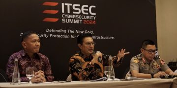 Wakil Ketua MPR RI, Prof. Dr. Ir. Fadel Muhammad, yang turut hadir dalam acara ITSEC Cybersecurity Summit 2024