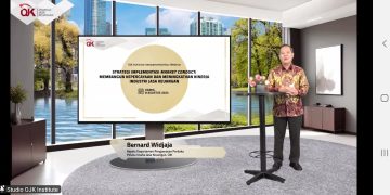 Kepala Departemen Pengawasan Perilaku Pelaku Usaha Jasa Keuangan OJK, Bernard Widjaja