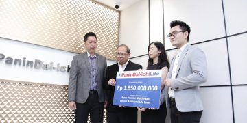 Panin Dai-ichi Life melakukan pembayaran klaim tutup usia sebesar Rp1,65 miliar kepada ahli waris nasabah dari pemegang polis.