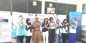 AXA Financial Literasi Keuangan