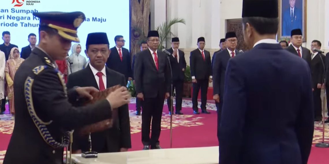 Pelantikan Menteri ESDM Bahlil Lahadalia di Istana Merdeka, Jakartaa