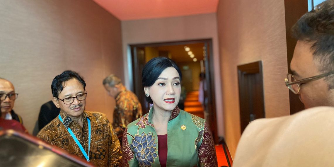 Kepala Eksekutif Pengawas Perilaku Pelaku Usaha Jasa Keuangan, Edukasi dan Pelindungan Konsumen OJK Friderica Widyasari Dewi