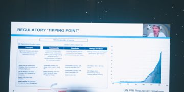 Indonesia Insurance Summit 2024: Fiona Stewart Dorong Praktik ESG dalam Industri Asuransi