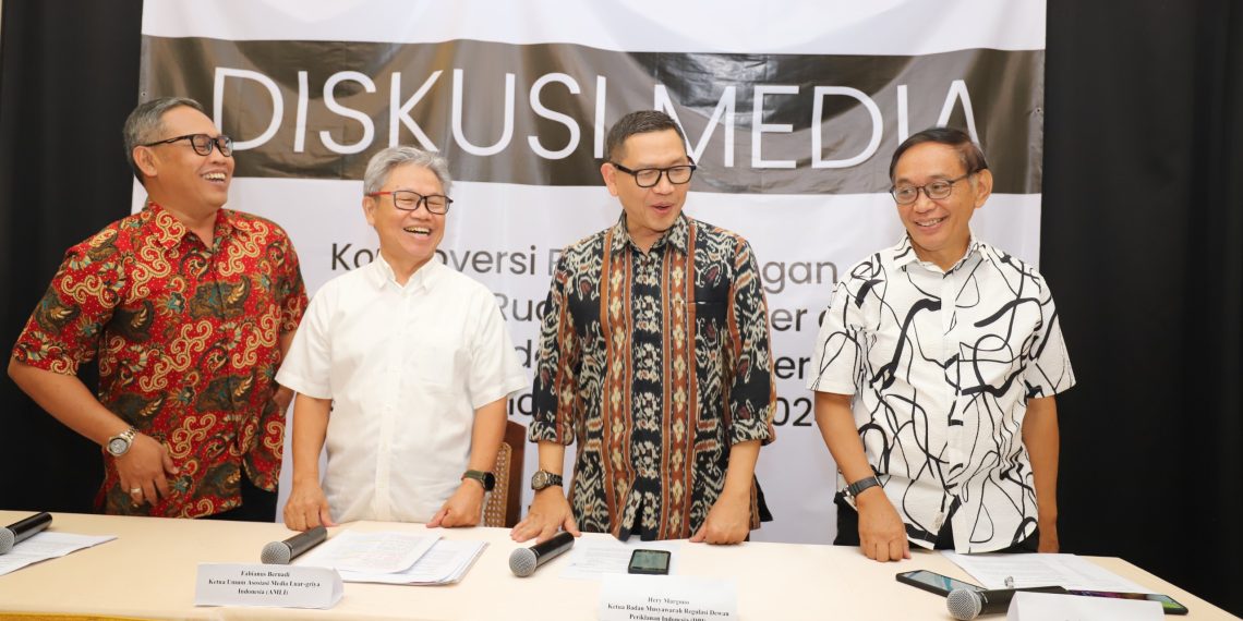 Industri Periklanan menolak Larangan Pemasangan Iklan Tembakau