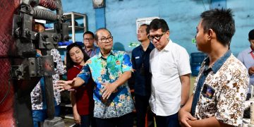 Astra melalui YDBA terus memperluas kolaborasi untuk memperkuat ekosistem pembinaan di Banyumas, salah satunya dengan mengajak Kementerian Koperasi & UKM RI (KemenkopUKM RI) untuk hadir mengunjungi UMKM secara langsung