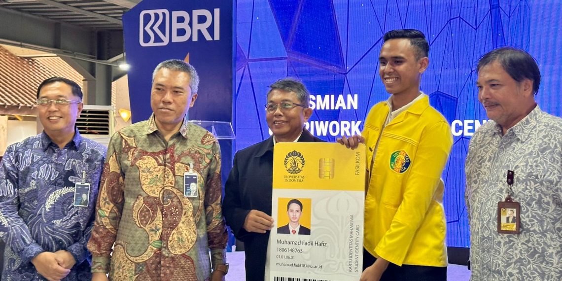 Peresmian BRI Work dihadiri Direktur Retail Funding & Distribution Andrijanto, Wakil Rektor Bidang Sumber Daya Manusia dan Aset Universitas Indonesia Prof. Ari Kuncoro , SE, MA, PhD. serta Regional CEO BRI Jakarta 2 Suyitno.