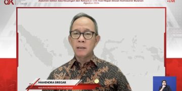 Ketua Dewan Komisioner Otoritas Jasa Keuangan (OJK) Mahendra Siregar