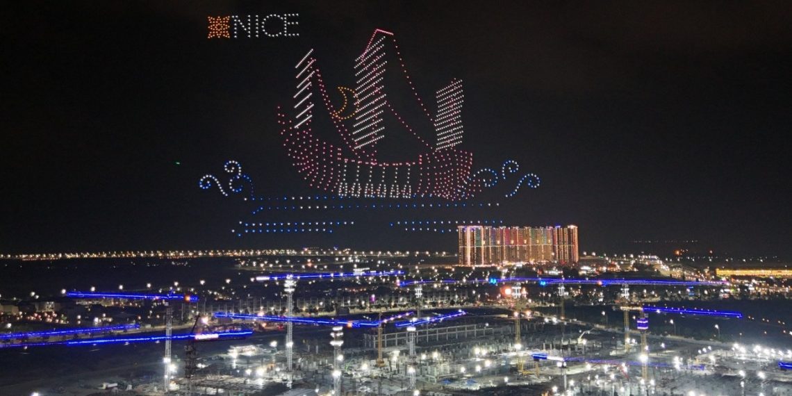 pertunjukan Light Drone Show dengan menggunakan 1500 drones dan Light Show yang memukau bersama 15 tower crane