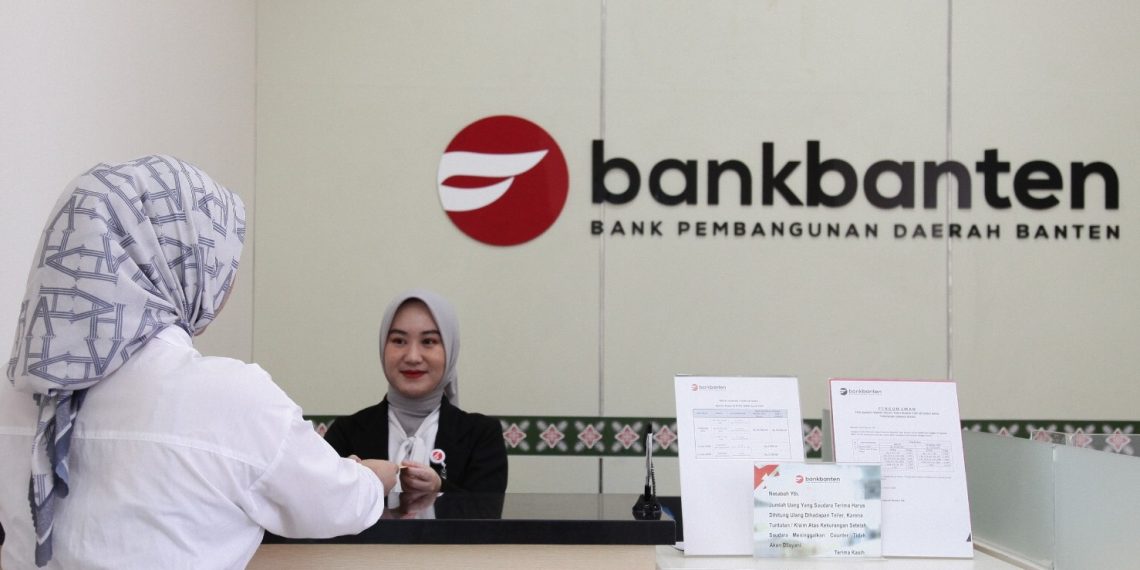 Pelayanan Bank Banten-1