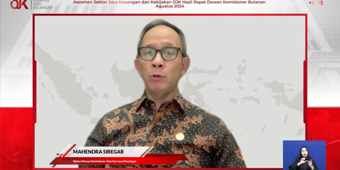 Ketua Dewan Komisioner OJK Mahendra Siregar