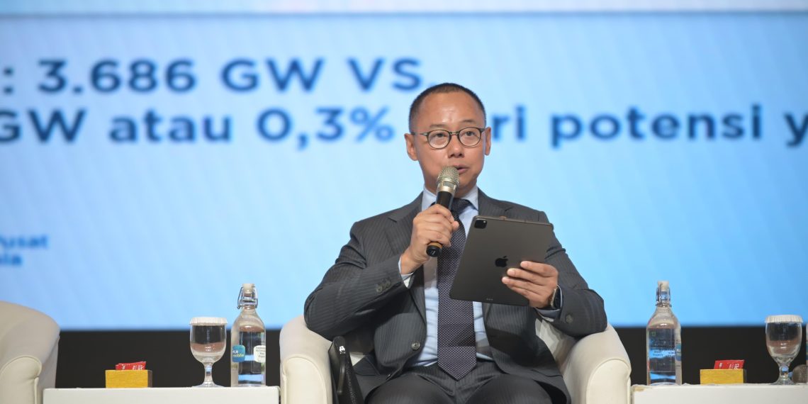 Anggota Dewan Perwakilan Rakyat Republik Indonesia, Eddy Soeparno memaparkan terkait peluang Indonesia sebagai pusat produksi bahan bakar nabati dunia pada sesi diskusi kegiatan METI Greentalk pada Senin (30/9).