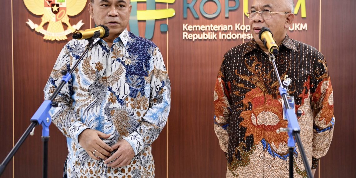 Menteri Koperasi (MenKop) Budi Arie Setiadi menjelaskan rencana kerjasama ini akan segera dikukuhkan melalui penandatanganan nota kesepahaman (MoU/ Memorandum of Understanding) yang akan dilakukan dalam waktu dekat.