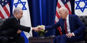 Presiden AS Joe Biden bertemu dengan Perdana Menteri Israel Benjamin Netanyahu di sela-sela Sidang Umum PBB di New York City pada 20 September 2023. (foto:Istimewa)