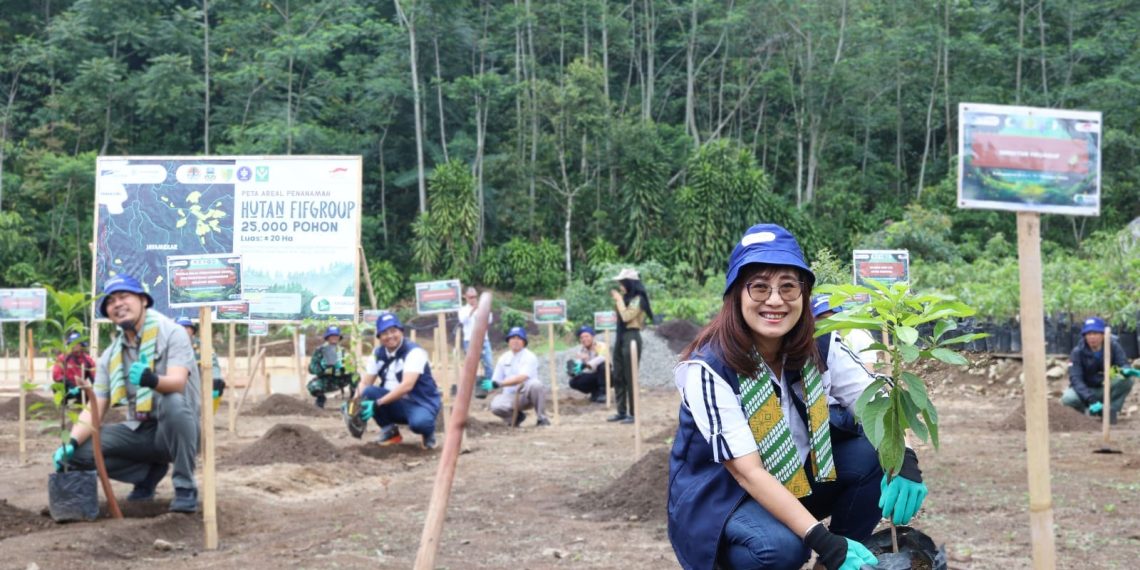 Hutan FIFGROUP yang terletak di Wilayah Perhutanan Sosial Desa Jayamekar, Kabupaten Garut, Jawa Barat ini memiliki luas 20 hektar