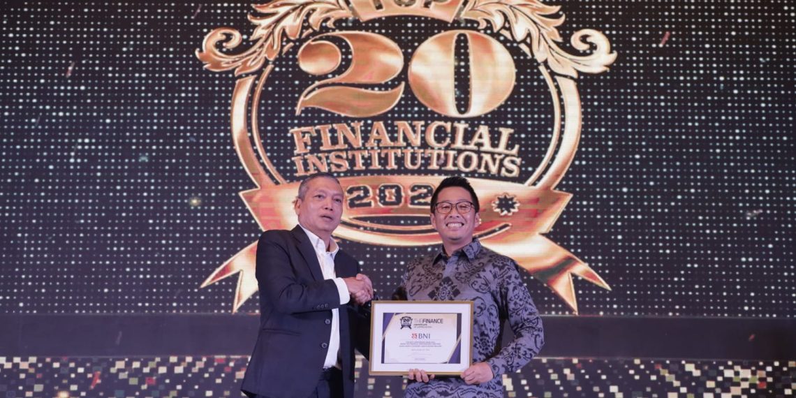 BNI terima award top 20