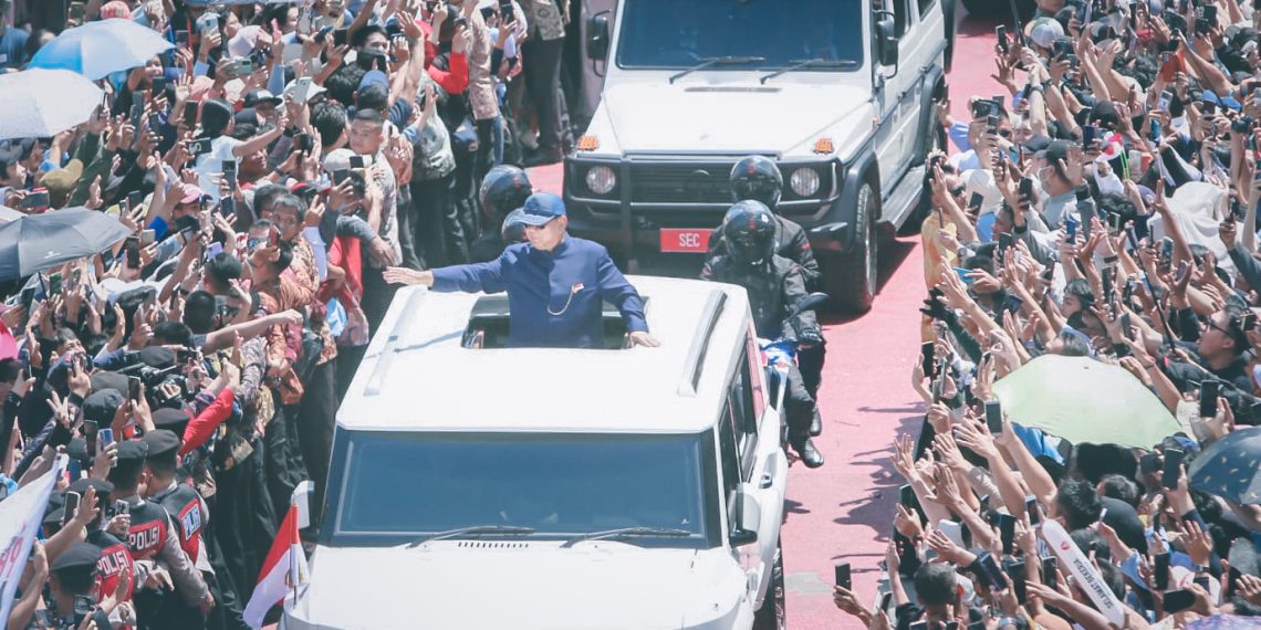 Kendaraan taktis ringan 4x4 Pindad Maung Prabowo