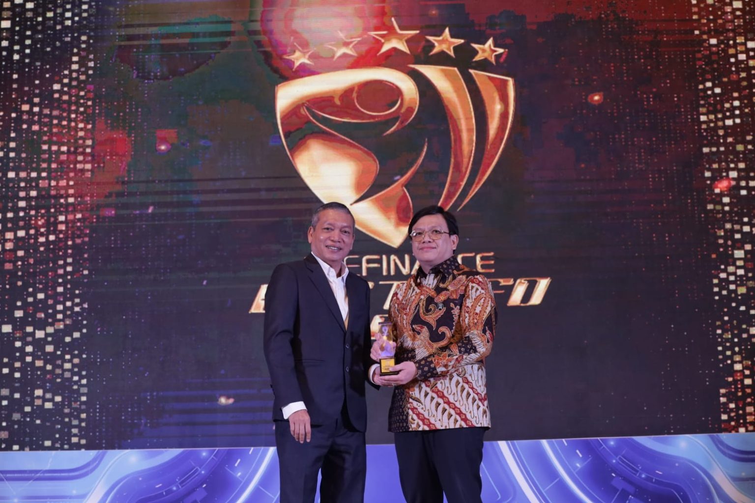 Kinerja Moncer, Tugu Insurance Boyong 2 Penghargaan Di Top 20 Financial ...