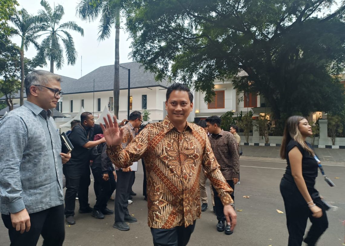 Trio Wamenkeu Kabinet Prabowo: Thomas Djiwandono, Suahasil Nazara Dan ...