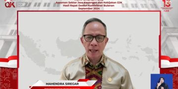 Ketua Dewan Komisioner OJK Mahendra Siregar