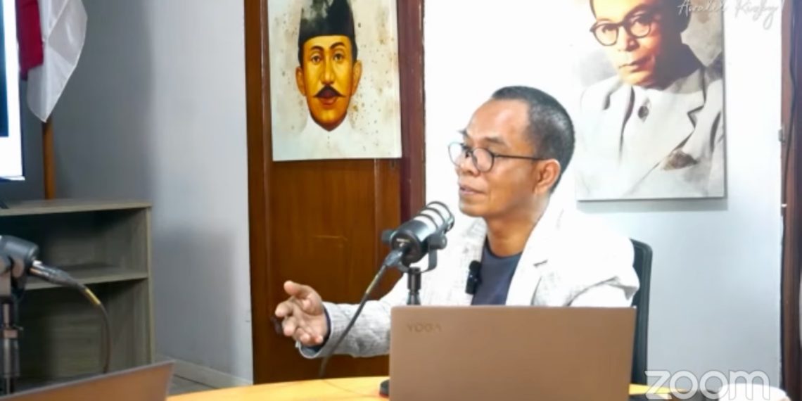 Ekonom Bright Institute Awalil Rizky