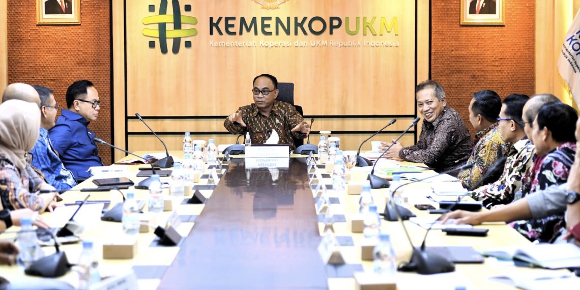 acara audiensi dengan Wakil Menteri BUMN Kartika Wirjoatmodjo dan Direktur Utama PT Pupuk Indonesia (Persero) Rahmad Pribadi, di Jakarta, Kamis (28/11).