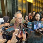 Ketua Dewan Komisioner Otoritas Jasa Keuangan (OJK) Mahendra Siregar