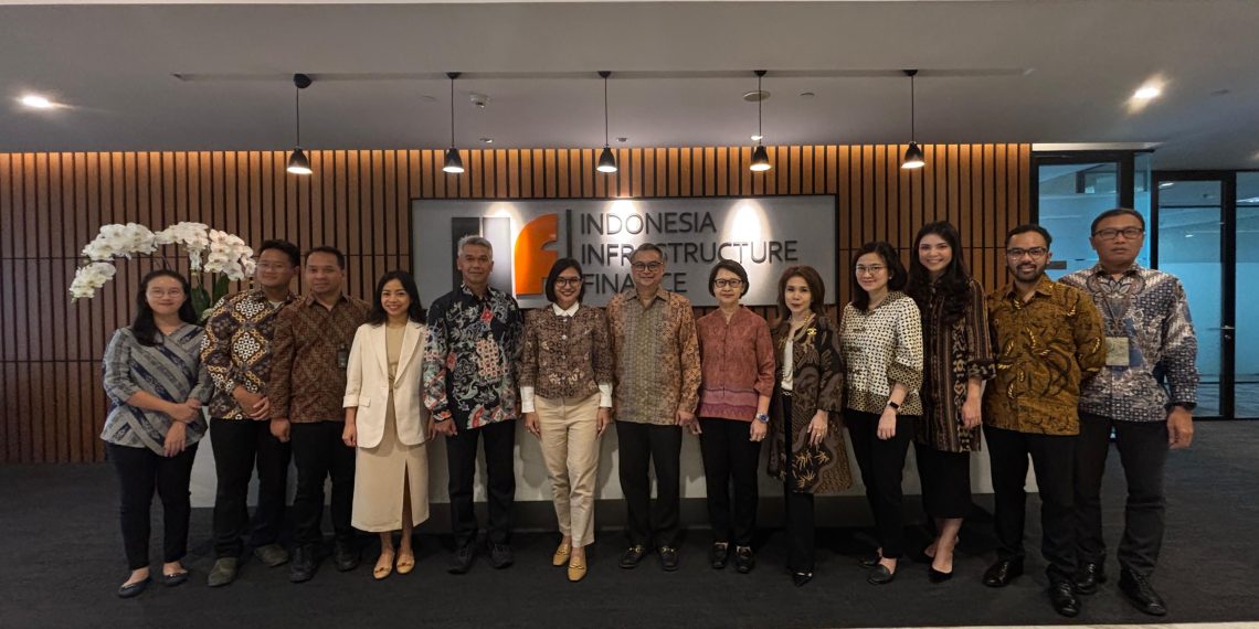 PT Indonesia Infrastructure Finance (IIF) menggandeng Climate Policy Initiative (CPI) dalam memperkuat manajemen risiko iklim di sektor infrastruktur