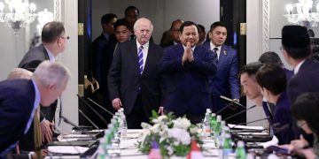 Presiden Prabowo Subianto melakukan pertemuan dengan anggota korporasi The United States – Indonesia Society (USINDO) yang digelar di Ruang Dumbarton, Hotel Four Season, Washington DC, Senin (11/11/2024). (Foto :BPMI Setpres)