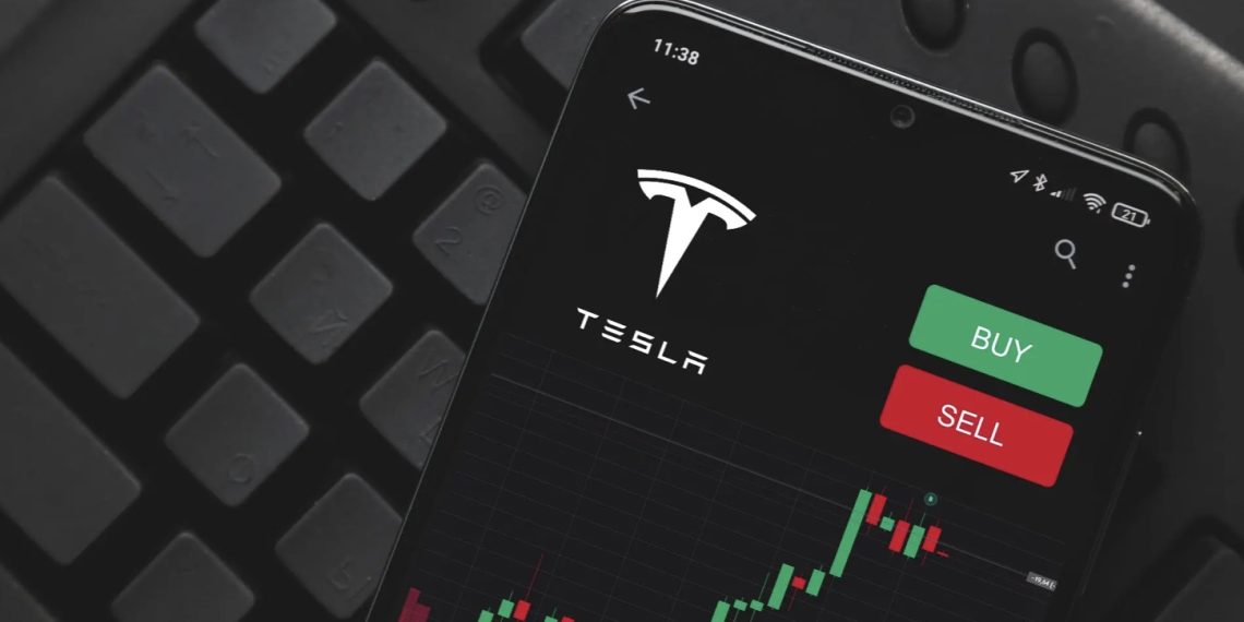 Ilustrasi saham Tesla melonjak