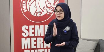 Head of Marketing PT Cemindo Gemilang Tbk Nyiayu Chairunnikma,