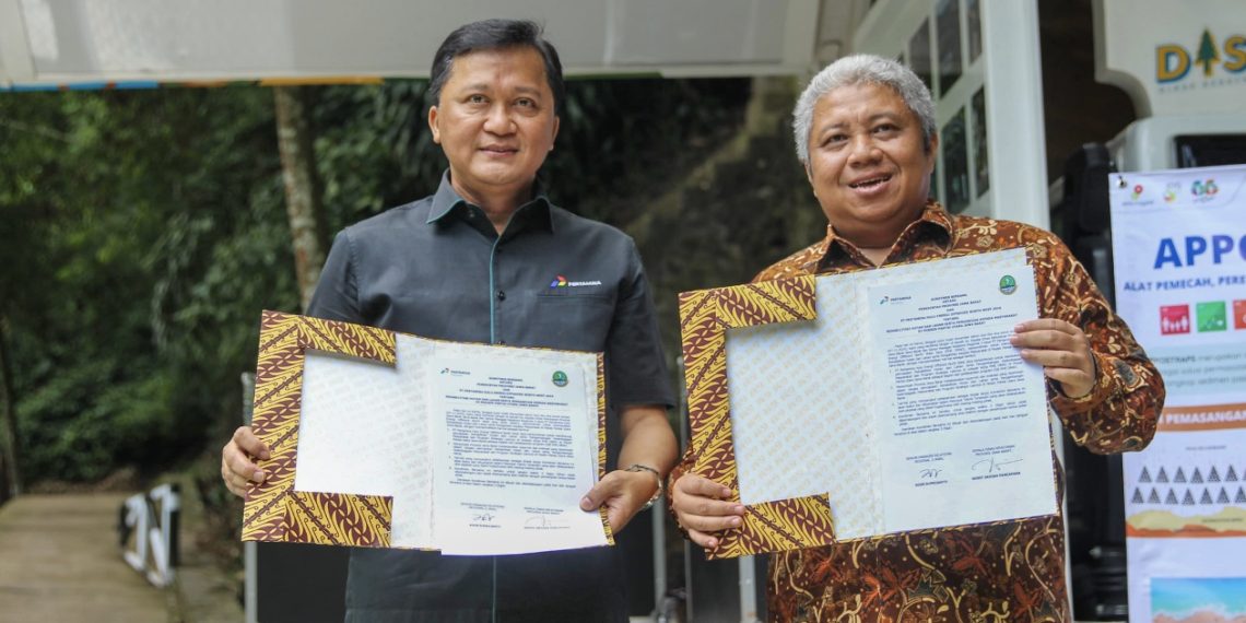 Komitmen kerja sama antara PHE ONWJ dan Dinas Kehutanan Provinsi Jawa Barat