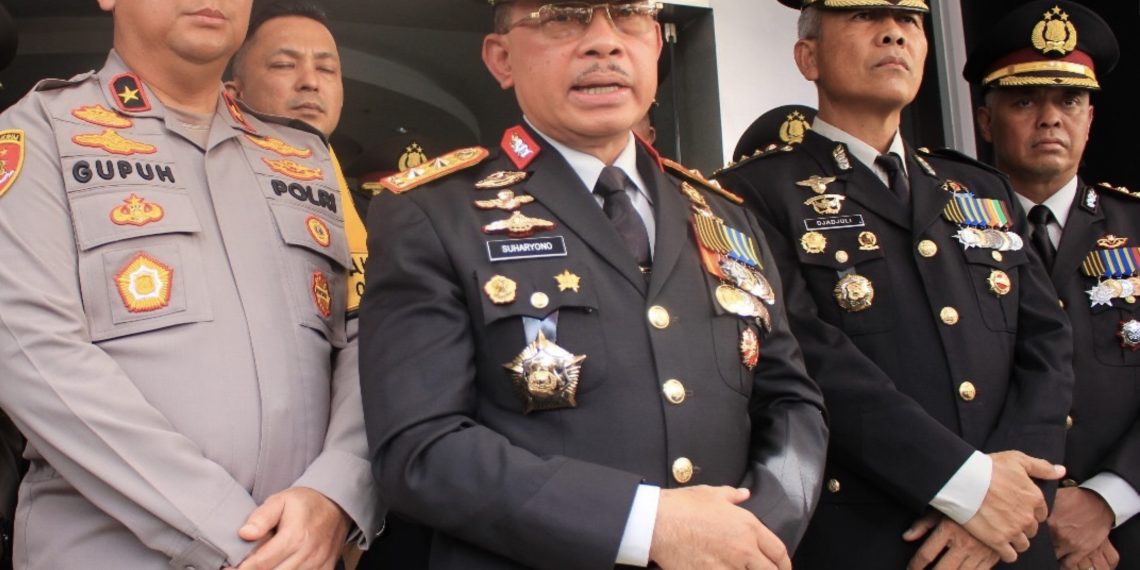 Kapolda Sumbar Irjen. Pol. Suharyono, S.Ik., S.H., M.H.,